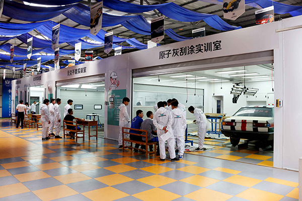 與企業(yè)接軌的實訓基地.jpg